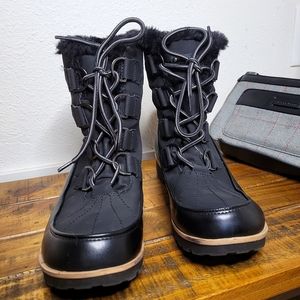 Black JBU snow shoes